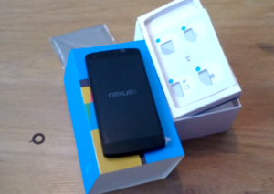 Google Nexus 5 Unboxing